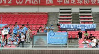 Primo giorno del Napoli in Cina: l’entusiasmo dei tifosi azzurri a Pechino