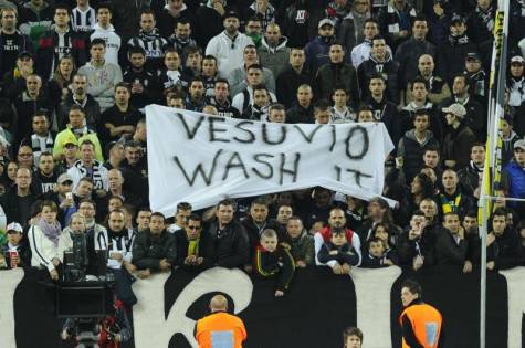 striscione-vesuvio-wash-it