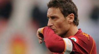 ATTENZIONE – Una notizia shock gira sul web: “E’ morto Francesco Totti”. Ma in realtà…