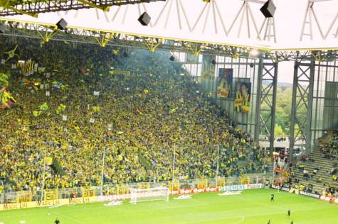 borussia-dortmund-supporters-14