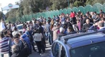 Scontri fra tifosi e polizia: ecco cosa è successo