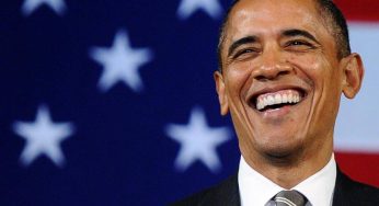 FOTO – Obama si diverte con i Los Angeles Galaxy: ecco cosa ha fatto il presidente