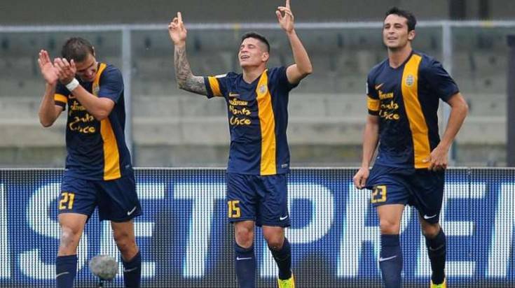 juan-manuel-iturbe-celebra-uno-de-los-goles-anotados-con-el-hellas-verona_64493