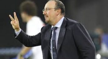 Benitez: “Campo in pessime condizioni, l’errore di Maggio è stato causato da questo. Non guardo Juve e Roma”