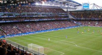 VIDEO – Clamoroso in Belgio: il portiere esce ma l’avversario sbaglia un gol fatto!