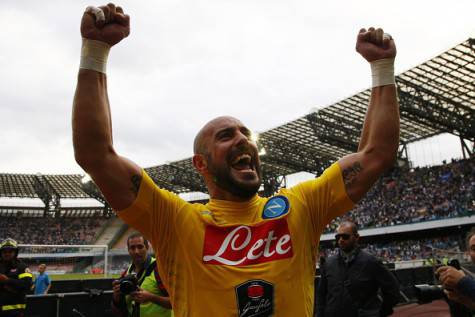 Napoli's Spanish goalkeeper Pepe Reina celebrates at the end of the Italian Serie A football match SSC Napoli vs ACF Fiorentina on October 18, 2015 at the San Paolo stadium in Naples. Napoli won 2-1. AFP PHOTO / CARLO HERMANN (Photo credit should read CARLO HERMANN/AFP/Getty Images)