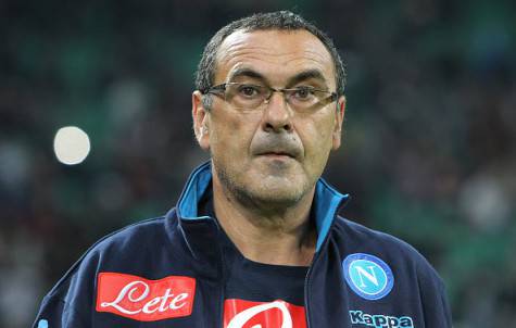 MILAN, ITALY - OCTOBER 04:  SSC Napoli coach Maurizio Sarri looks on before the Serie A match between AC Milan and SSC Napoli at Stadio Giuseppe Meazza on October 4, 2015 in Milan, Italy.  (Photo by Marco Luzzani/Getty Images)