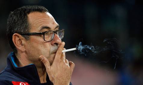 NAPLES, ITALY - NOVEMBER 08: Head coach of Napoli Maurizio Sarri during the Serie A match between SSC Napoli and Udinese Calcio at Stadio San Paolo on November 8, 2015 in Naples, Italy.  (Photo by Maurizio Lagana/Getty Images)