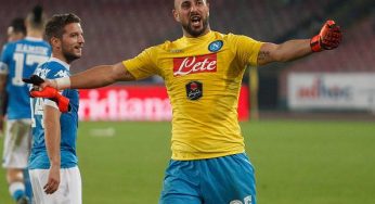 FOTO – Reina festeggia con Cannavaro e Callejon la vittoria sull’Udinese
