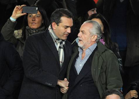 NAPLES, ITALY - APRIL 8:  President of SSC Napoli Aurelio De Laurentis greets the mayor of Naples Luigi De Magistris during the TIM cup match between SSC Napoli and SS Lazio at Stadio San Paolo on April 8, 2015 in Naples, Italy.  (Photo by Francesco Pecoraro/Getty Images)