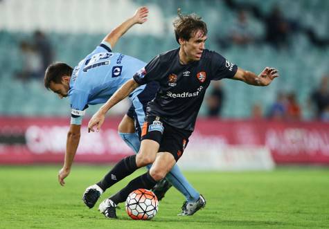 SYDNEY, AUSTRALIA - JANUARY 30:  Corona of the Roar is challenged by Milos Ninkovic of Sydney FCduring the round 17 A-League match between Sydney FC and the Brisbane Roar at Allianz Stadium on January 30, 2016 in Sydney, Australia.  (Photo by Matt King/Getty Images)