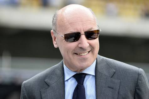 VERONA, ITALY - MAY 30: Giuseppe Marotta, Managing and Sporting Director of Juventus FC looks on prior the beginning of the Serie A match between Hellas Verona FC and Juventus FC at Stadio Marc'Antonio Bentegodi on May 30, 2015 in Verona, Italy. (Photo by Mario Carlini / Iguana Press/Getty Images)