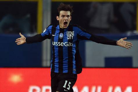 De Roon festeggia gol con l'Atalanta