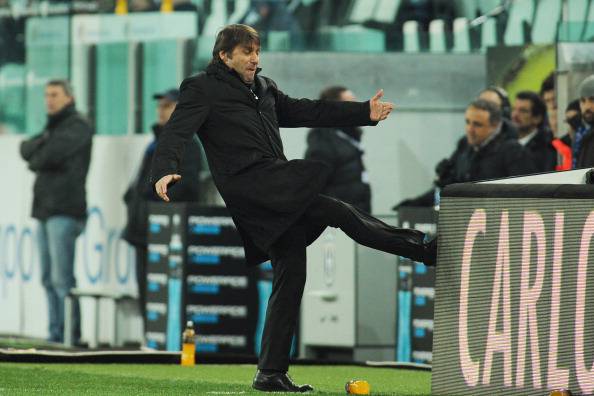 Conte reagisce in Juventus-Cagliari