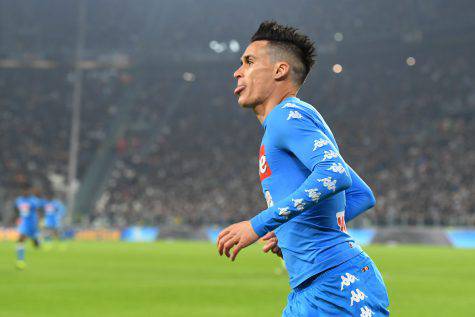 TURIN, ITALY - OCTOBER 29: Jose Maria Callejon of SSC Napoli celebrates a goal during the Serie A match between Juventus FC and SSC Napoli at Juventus Stadium on October 29, 2016 in Turin, Italy. (Photo by Valerio Pennicino/Getty Images)