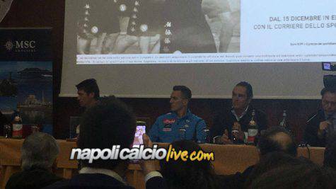 Milik alla presentazione del calendario del Napoli 