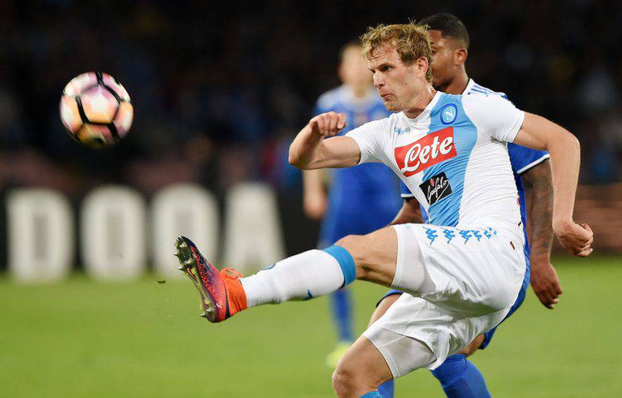 Strinic in azione con il Napoli © Getty Images