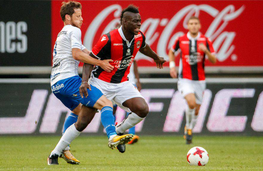 Mario Balotelli in azione col Nizza © Getty Images