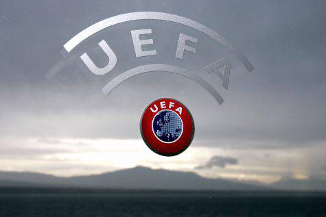 UEFA quattro sostituzioni