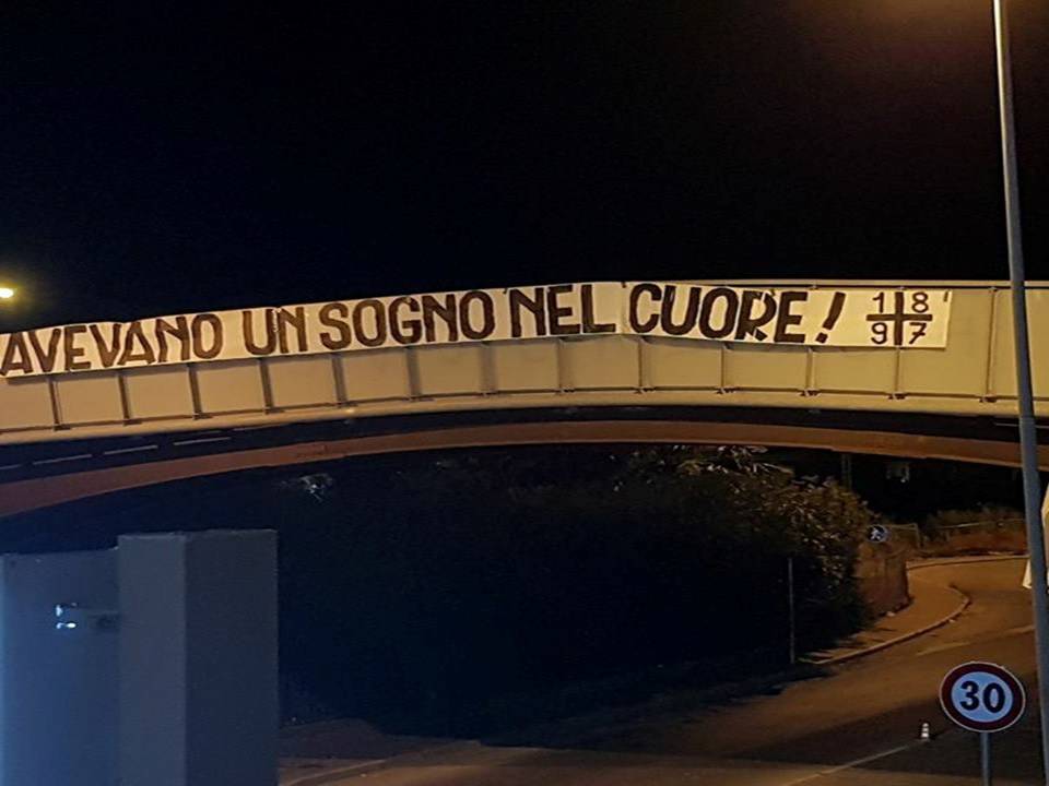 Mondragone, tifosi del Napoli 'impiccati'