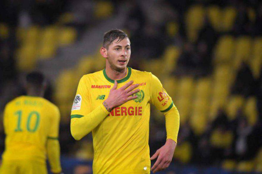 Aereo emiliano sala agente