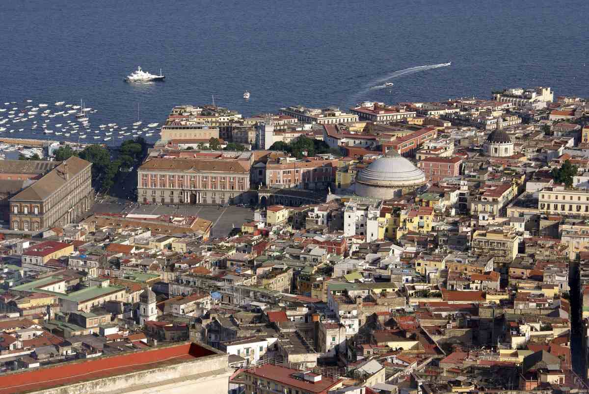 Napoli turismo città panorama