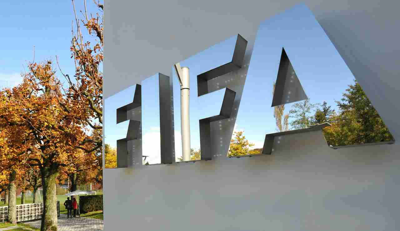 La FIFA pensa ad un nuovo calciomercato