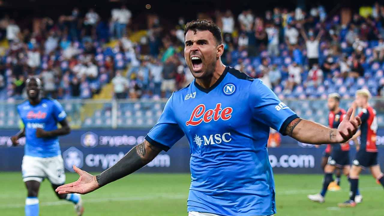 Andrea Petagna esulta al gol