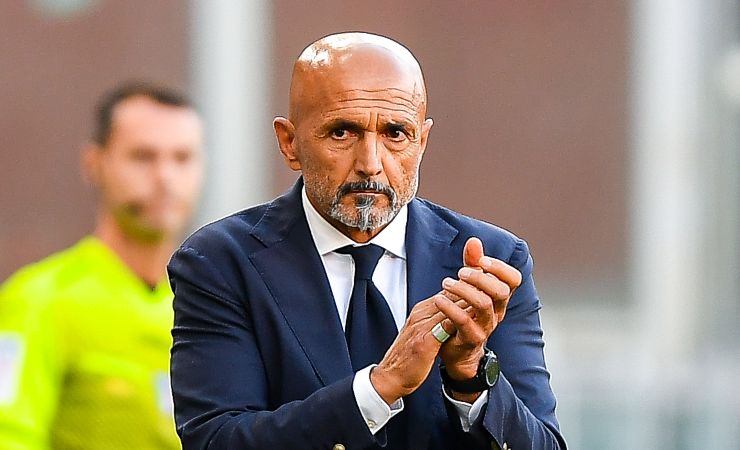 Luciano Spalletti applaude i ragazzi