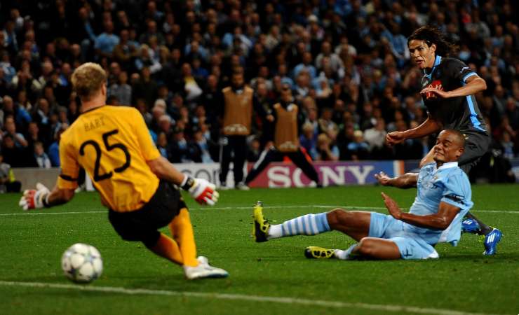 Gol di Cavani in Manchester City-Napoli