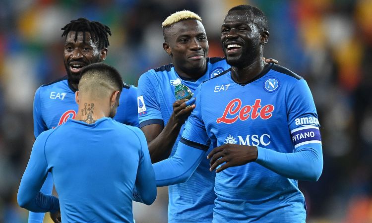 Il Napoli esulta al gol