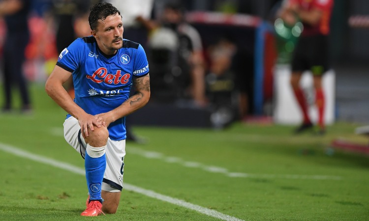 Mario Rui in ginocchio