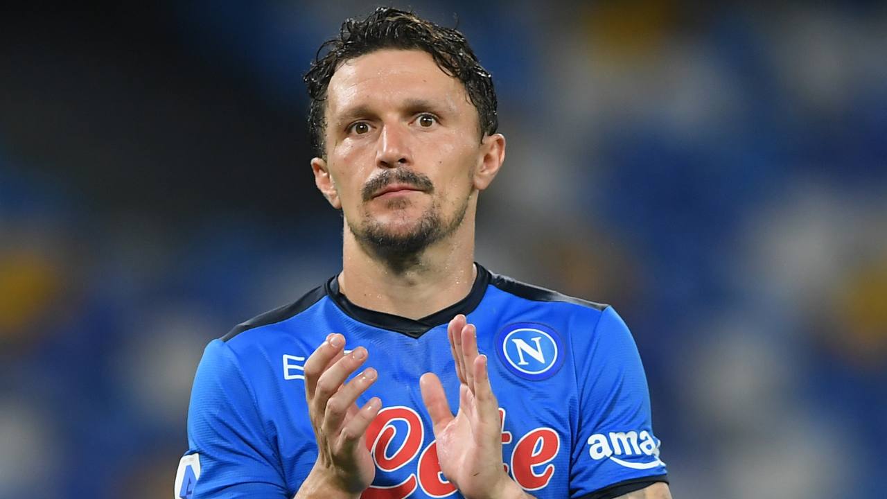 Mario Rui applaude