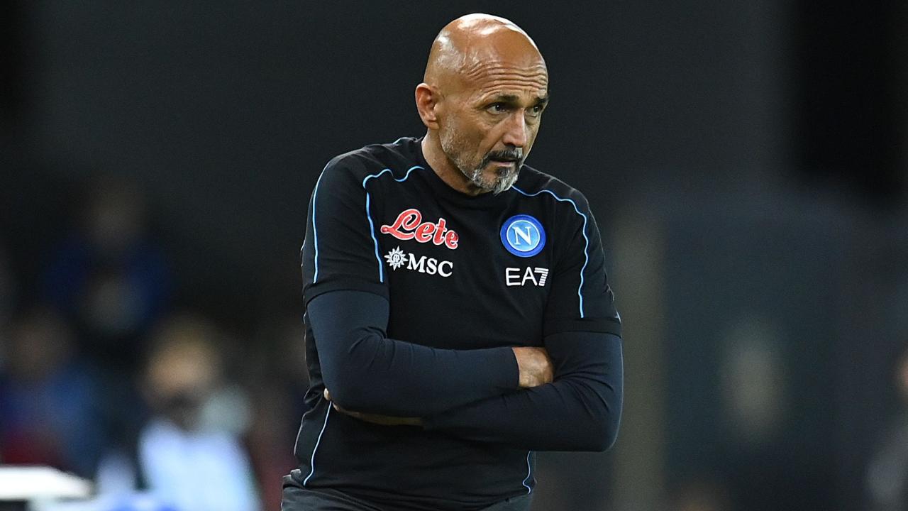 Luciano Spalletti pensieroso