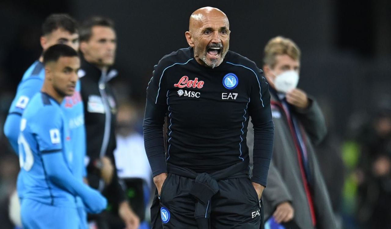 Napoli, Spalletti incita la squadra dalla panchina