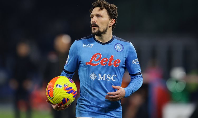 Mario Rui in campo contro lo Spezia