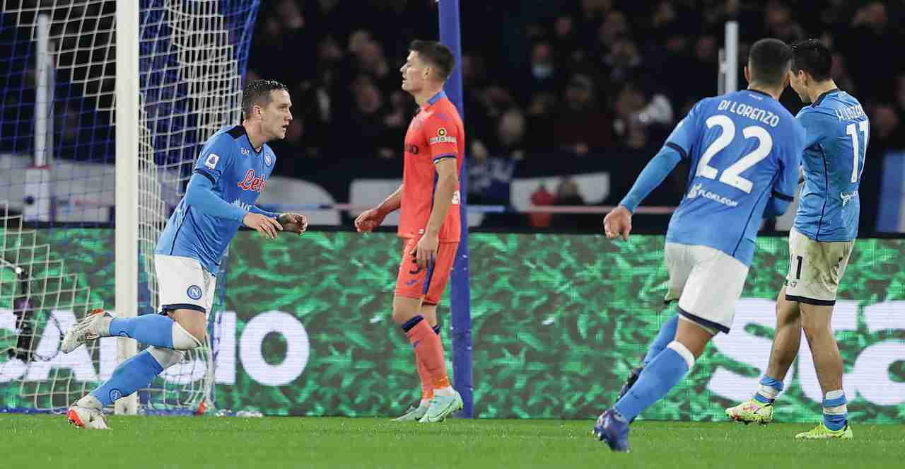Il Napoli esulta dopo il goal del pari l'Atalanta