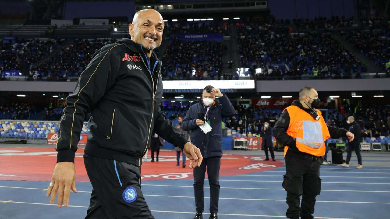 Luciano Spalletti ride Napoli