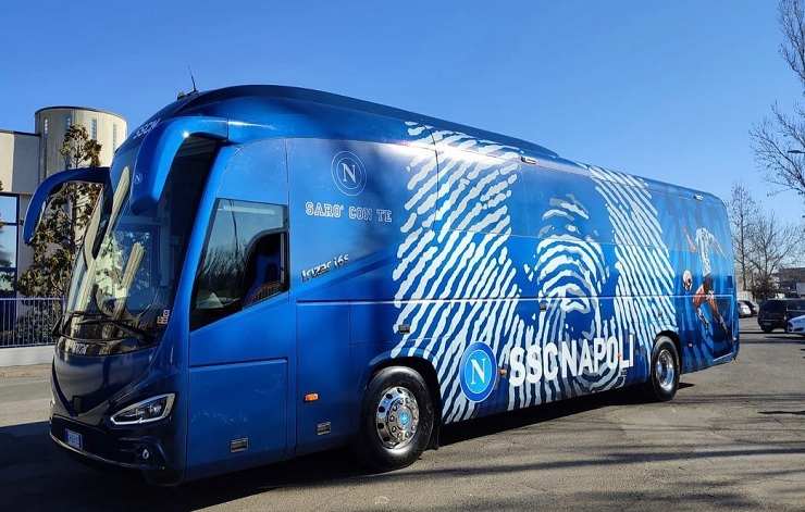 Nuovo bus del Napoli 