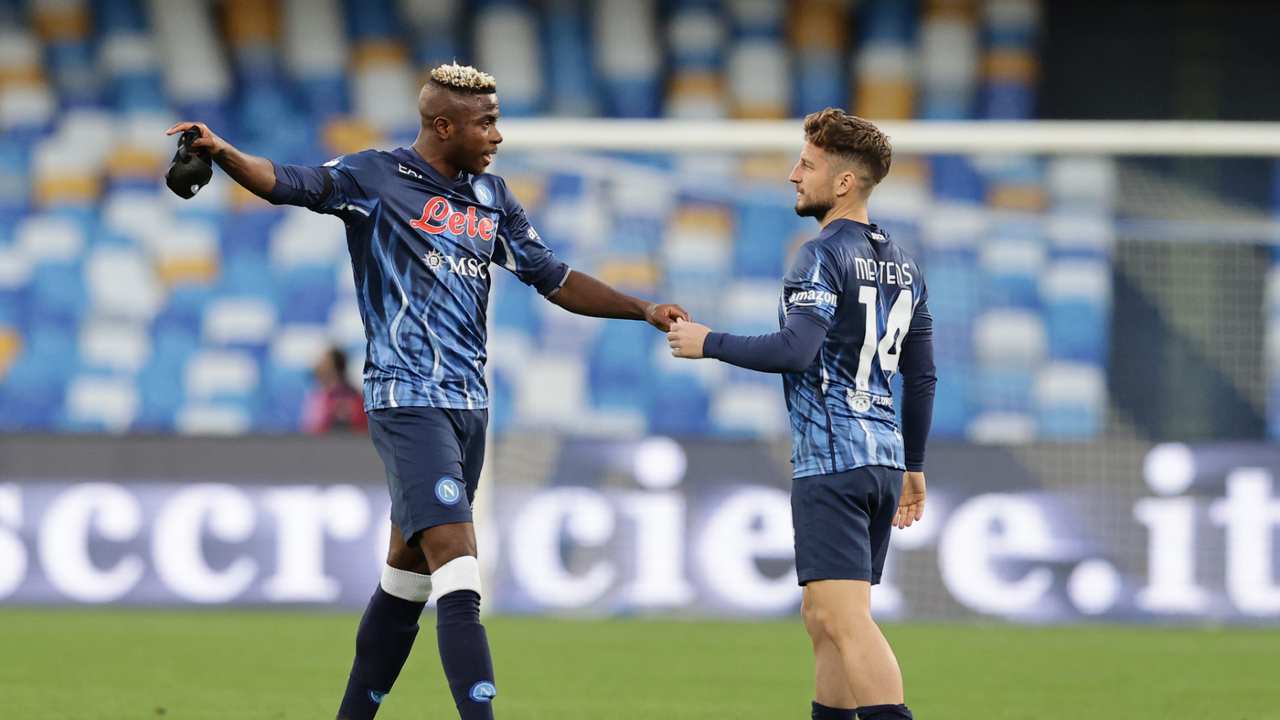 Victor Osimhen e Dries Mertens (LaPresse)