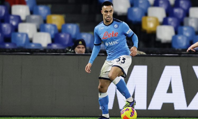 Adam Ounas in azione