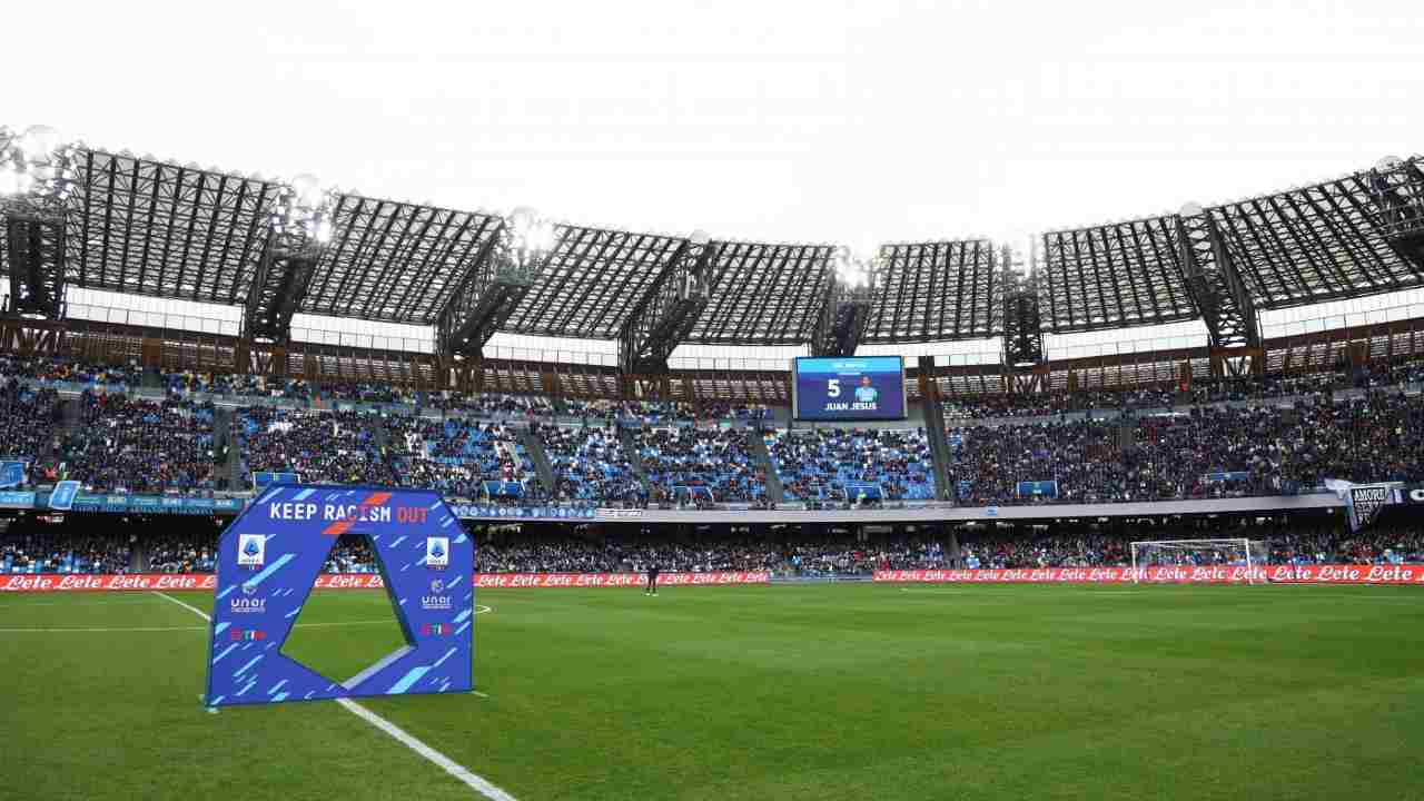 Cambiano le regole allo stadio Maradona di Napoli