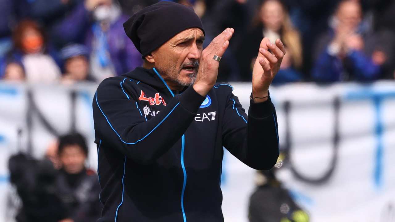 Luciano Spalletti applaude