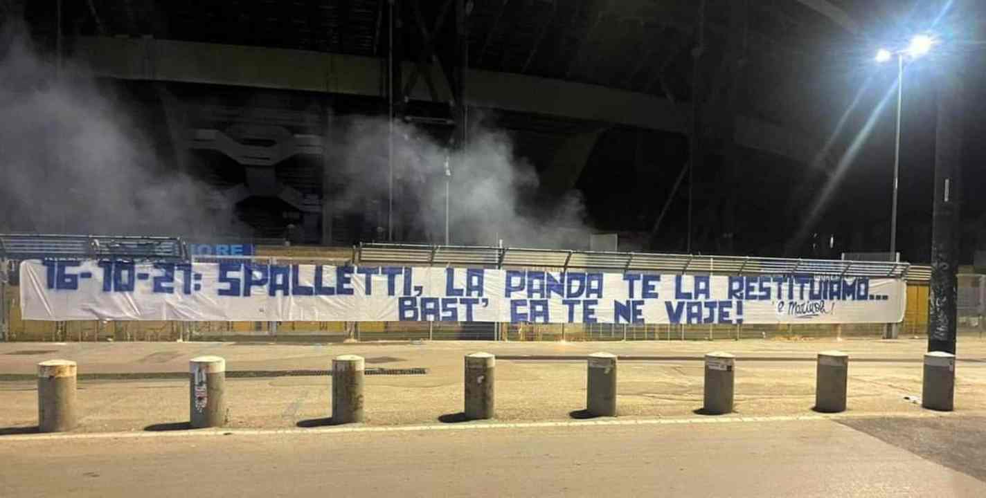 Striscione contro Spalletti 