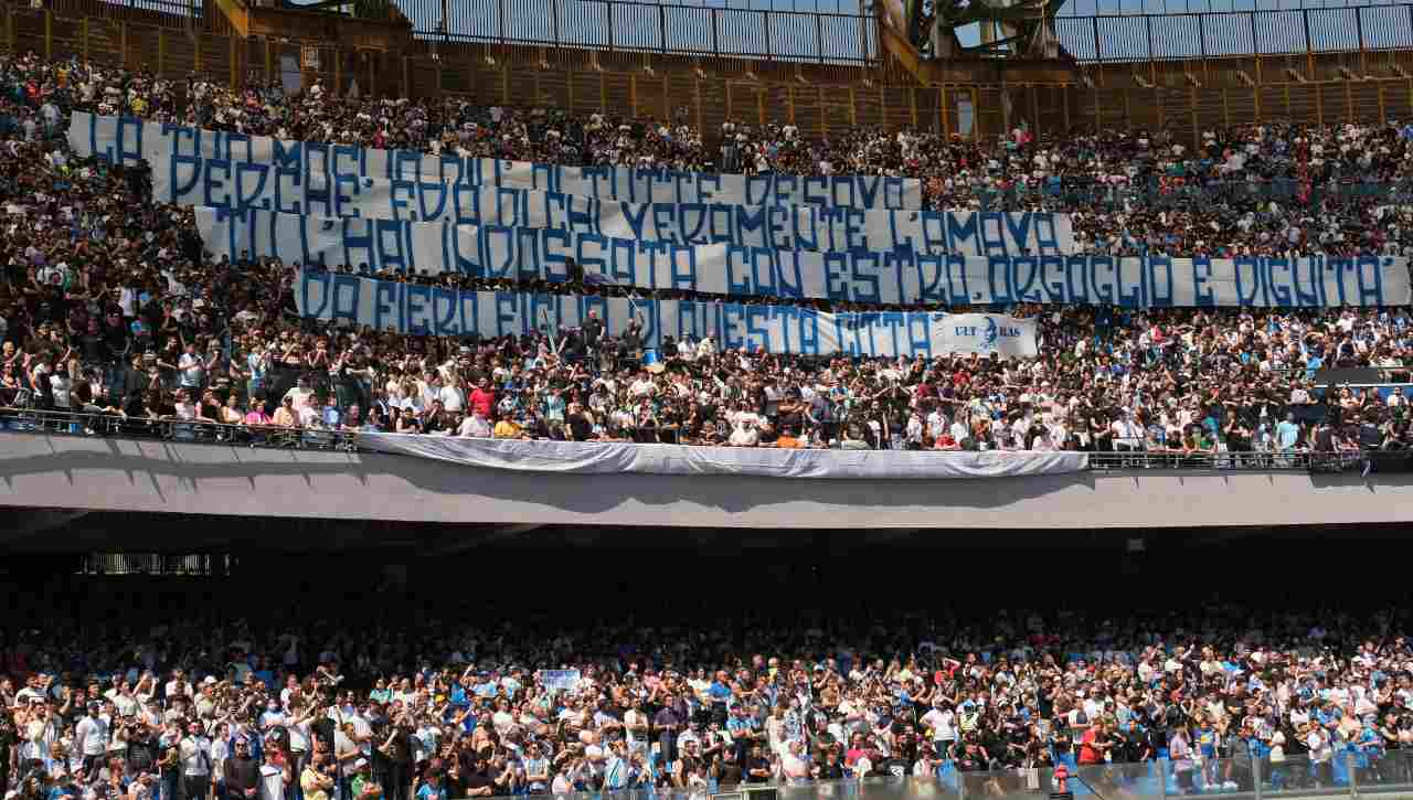 striscione insigne