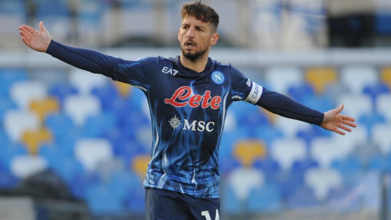 Dries Mertens braccia aperte