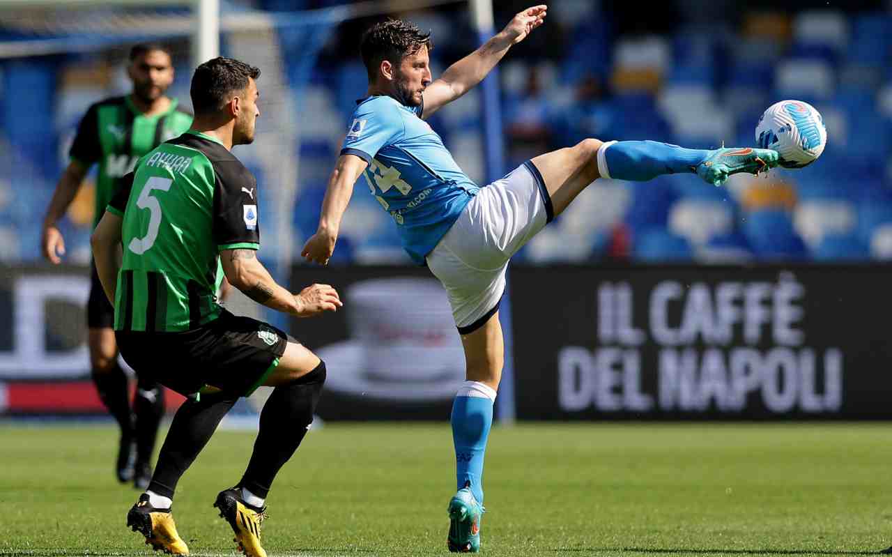 Mertens in azione contro il Sassuolo