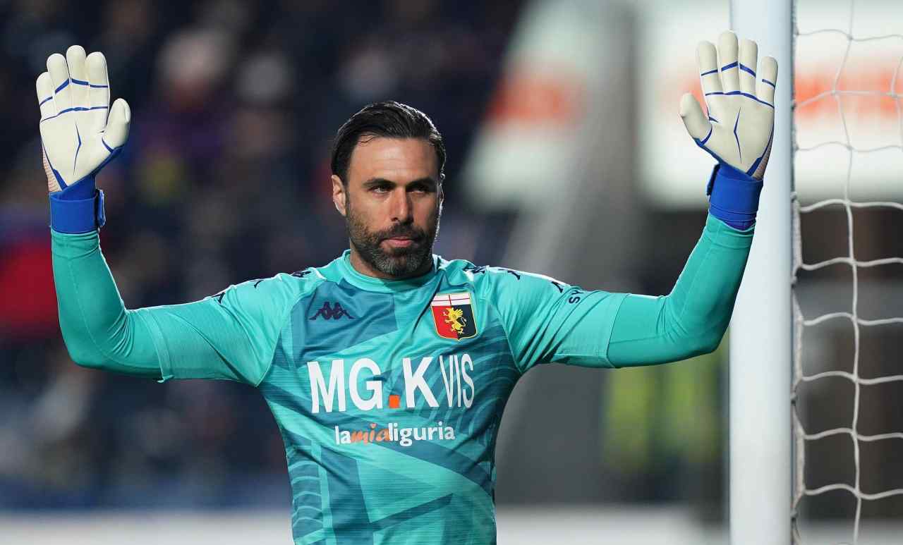 Sirigu con la maglia del Genoa