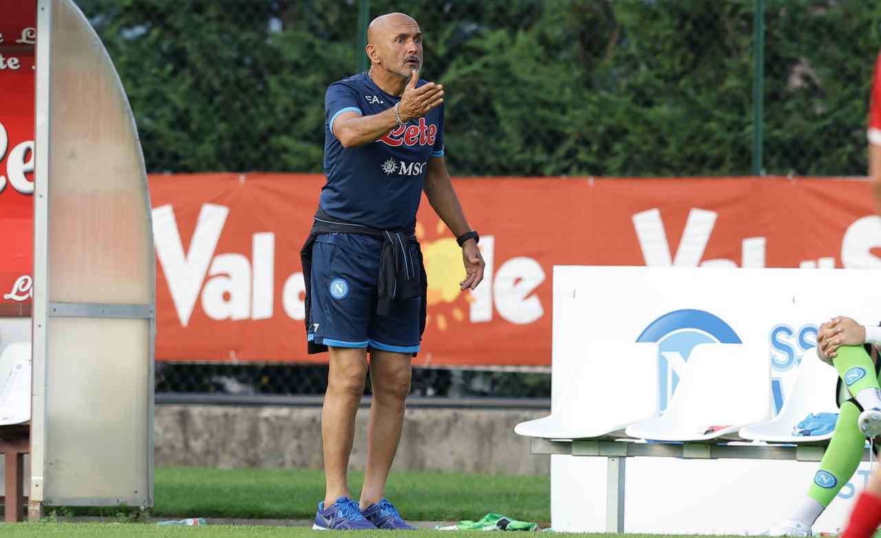 Spalletti dà indicazioni 