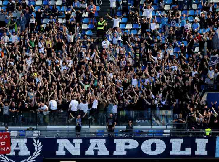 curva napoli 23072022 (1)